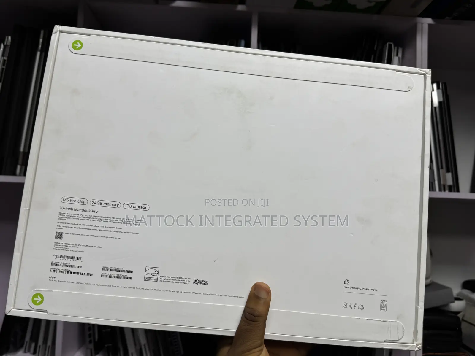 New Laptop Apple MacBook Pro 2026 M5 Pro 24GB Apple M5 SSD 1T
