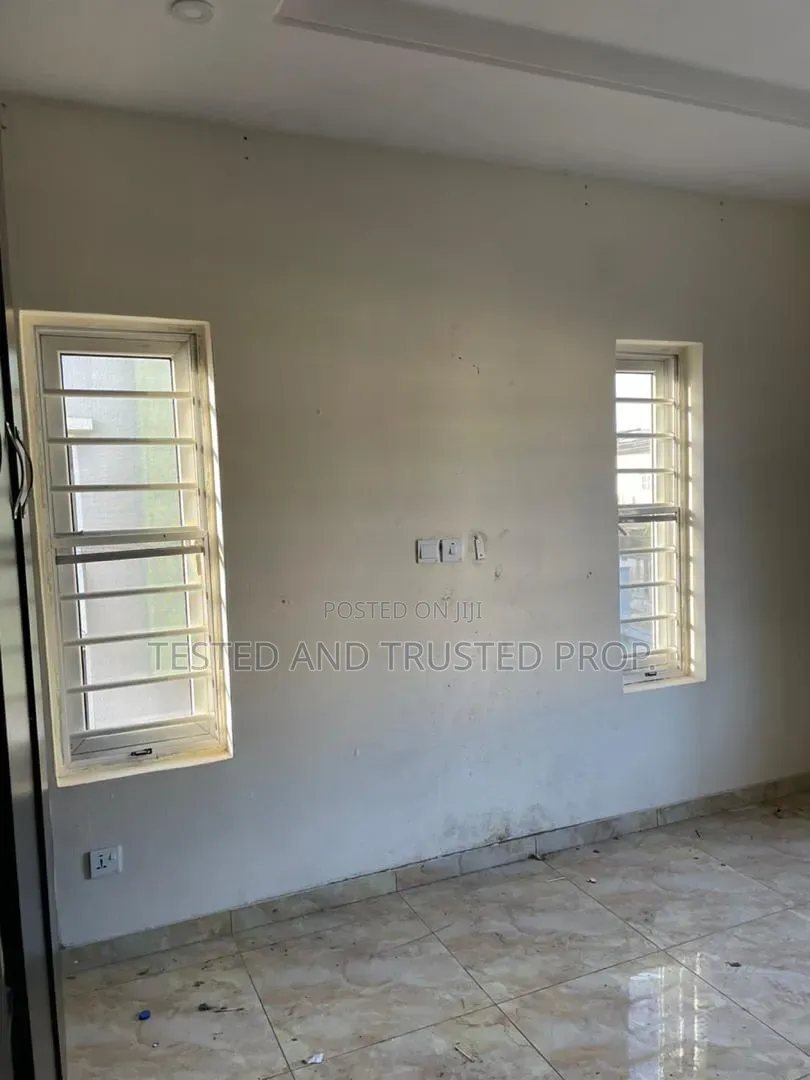 1bdrm Shared Apartment in Abraham Adesonya for rent