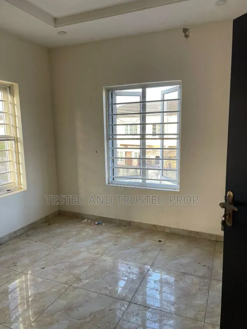1bdrm Shared Apartment in Abraham Adesonya for rent