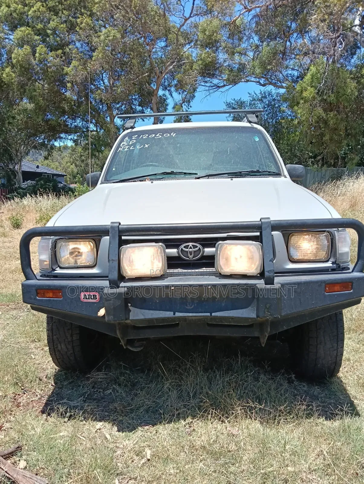 Toyota Hilux 1998 White