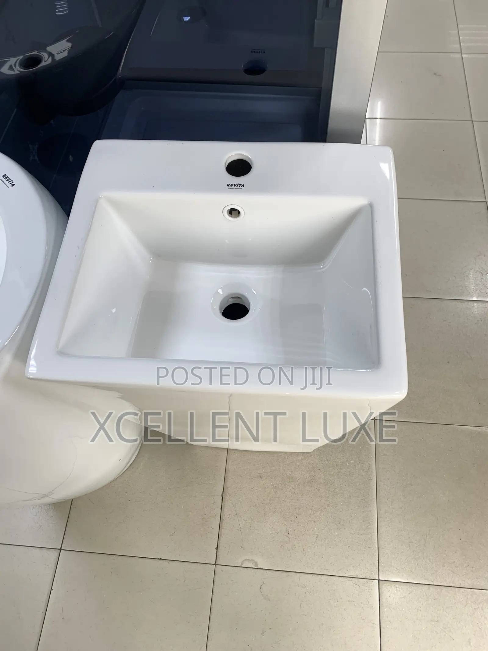 Free Standing Ceramic Wash Hand Basin. With Tap Bench