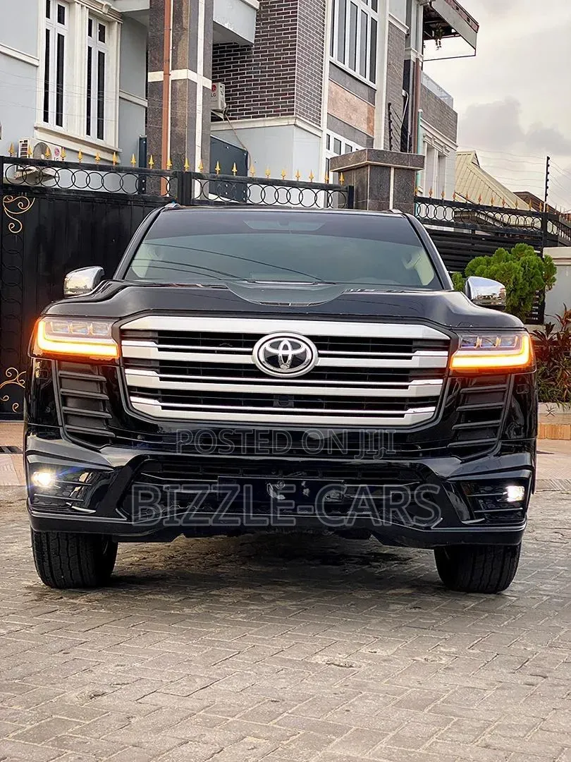 Toyota Land Cruiser 2023 Black