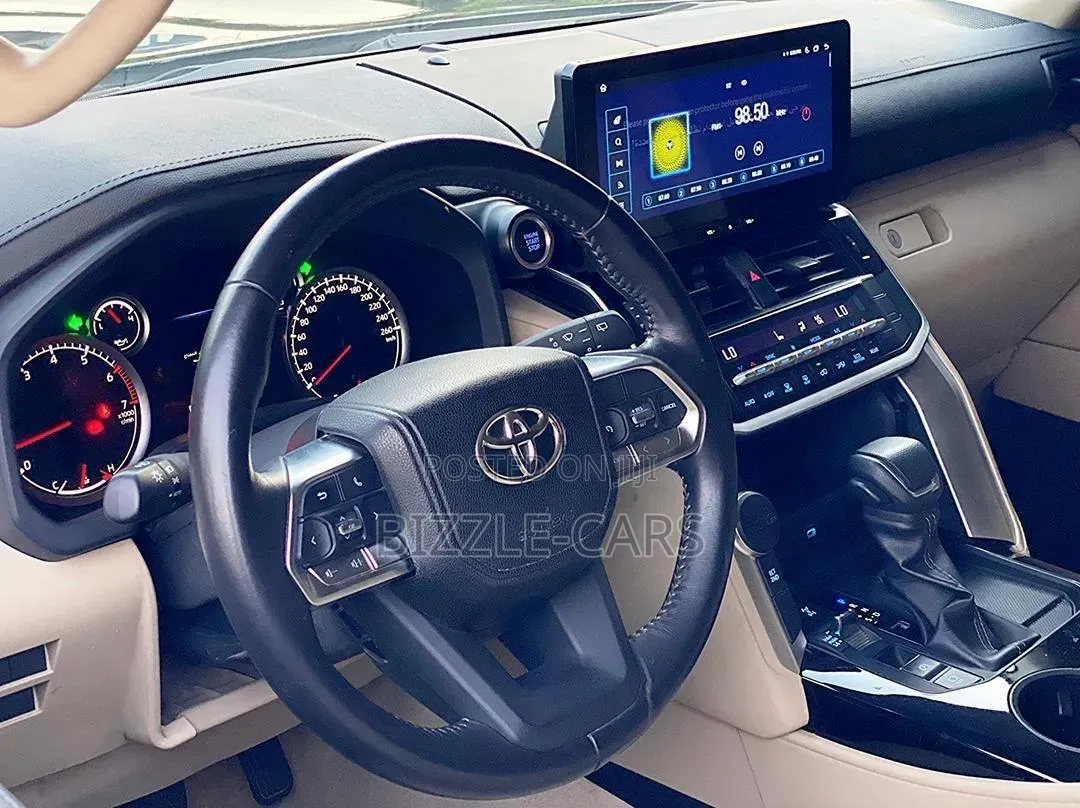 Toyota Land Cruiser 2023 Black