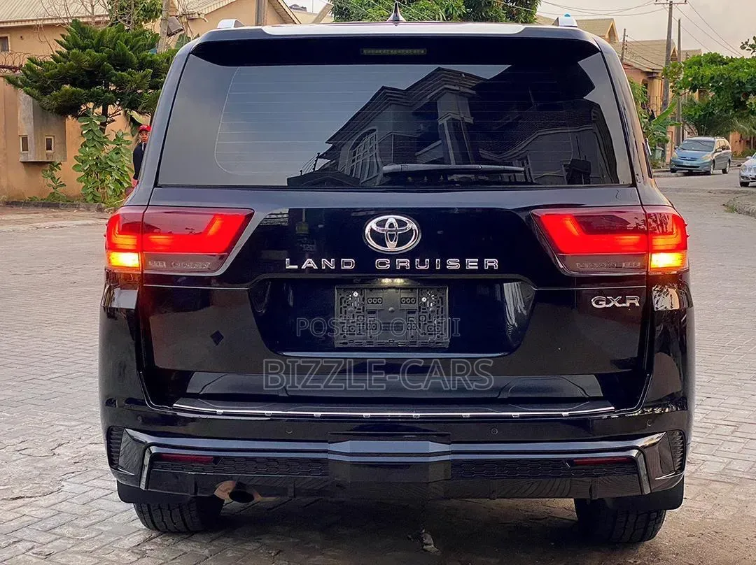 Toyota Land Cruiser 2023 Black