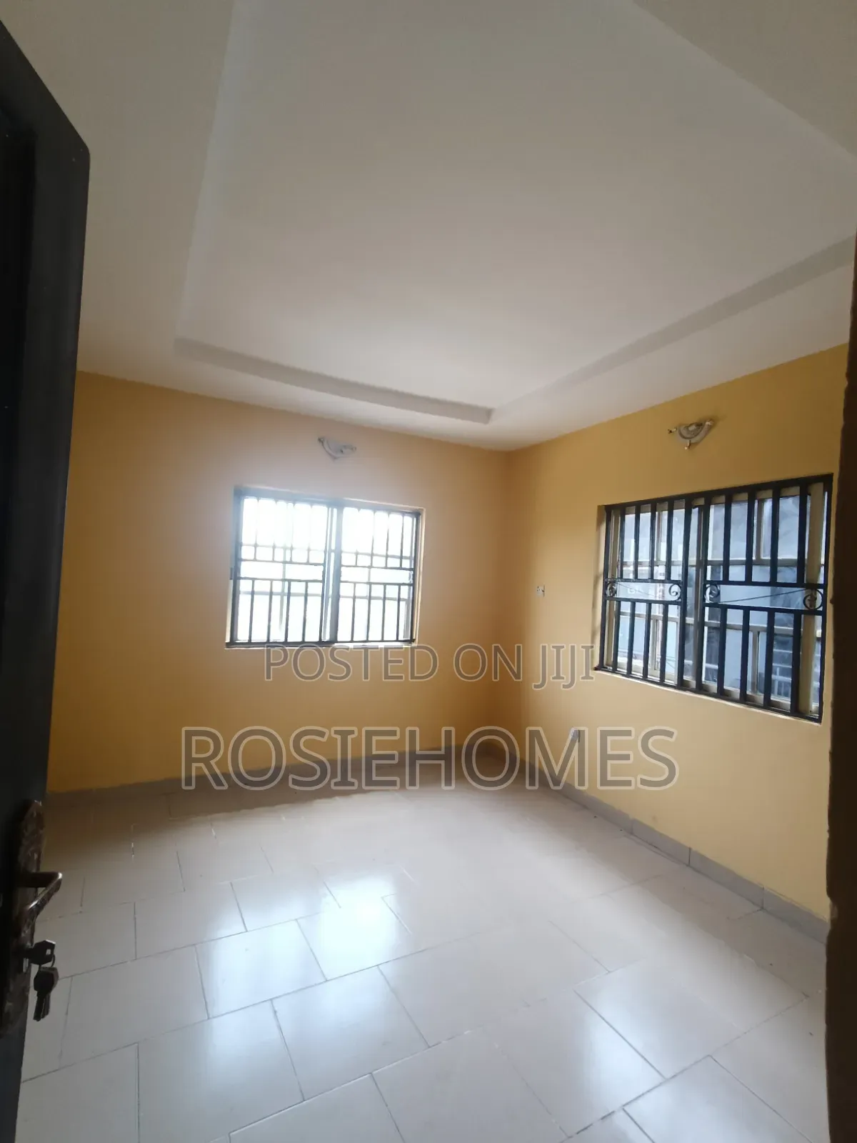2bdrm Block of Flats in Adeba, Lakowe for rent
