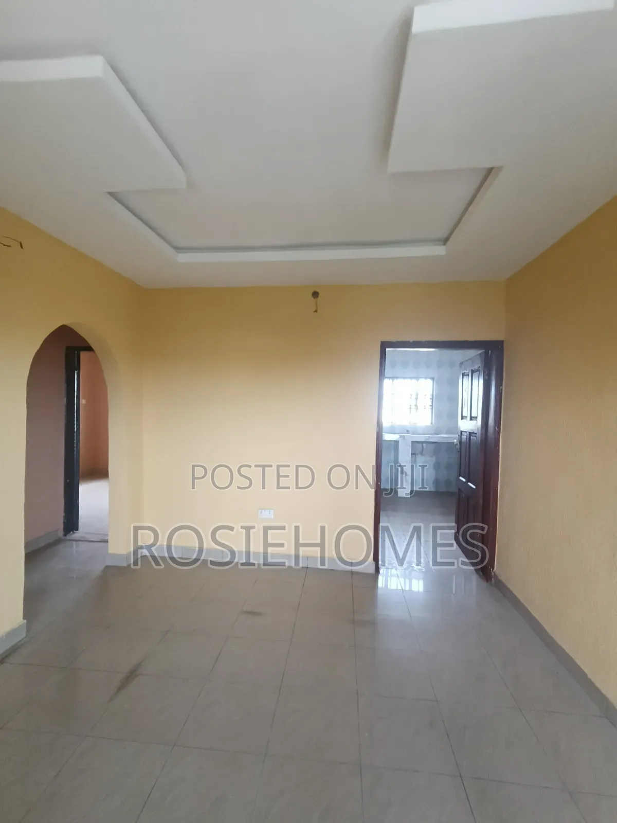 2bdrm Block of Flats in Adeba, Lakowe for rent