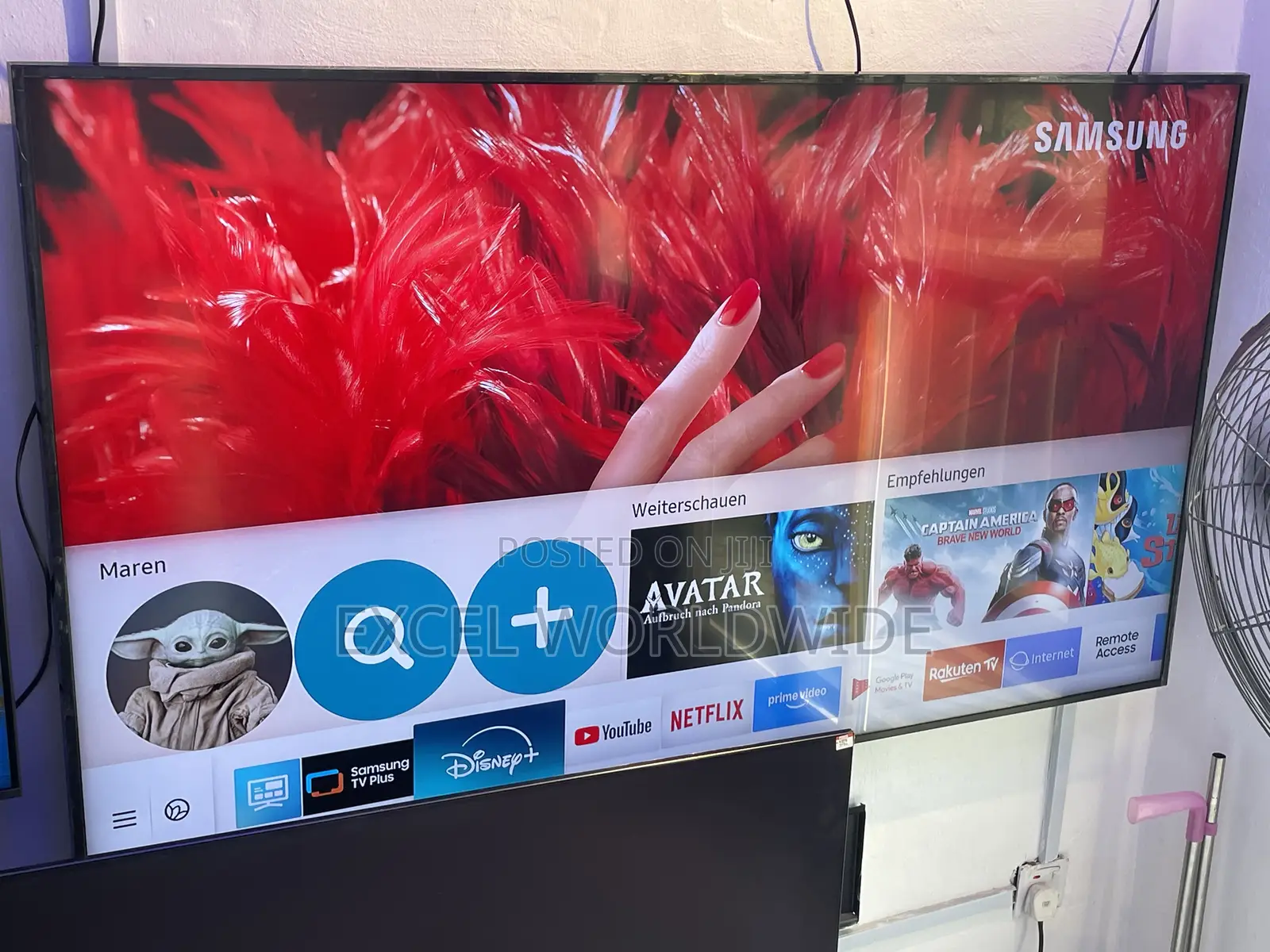 65”Samsung Qled Smart Tv With Ai-Upscaling Resolution.