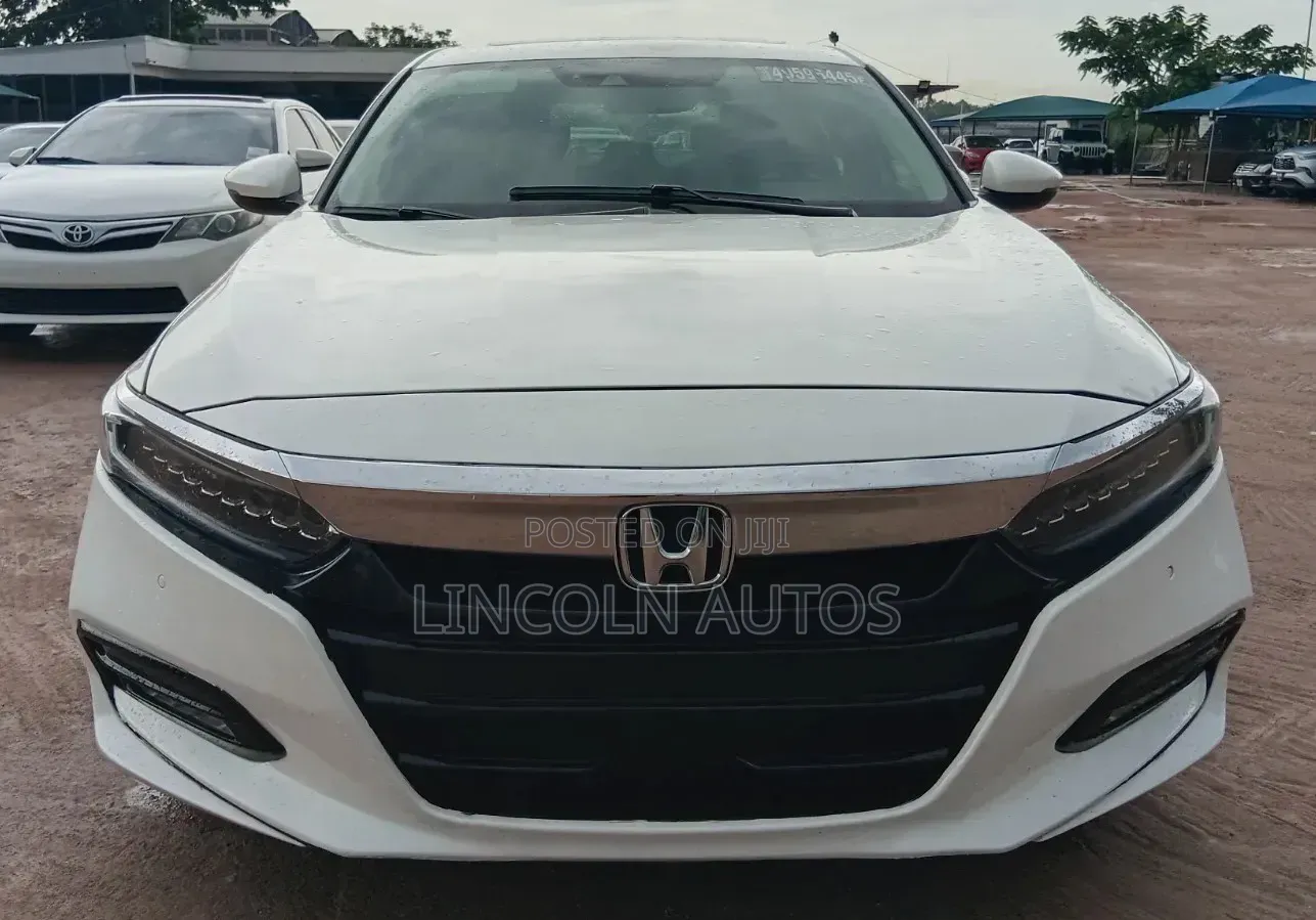 Honda Accord Touring 2.0T 2021 White