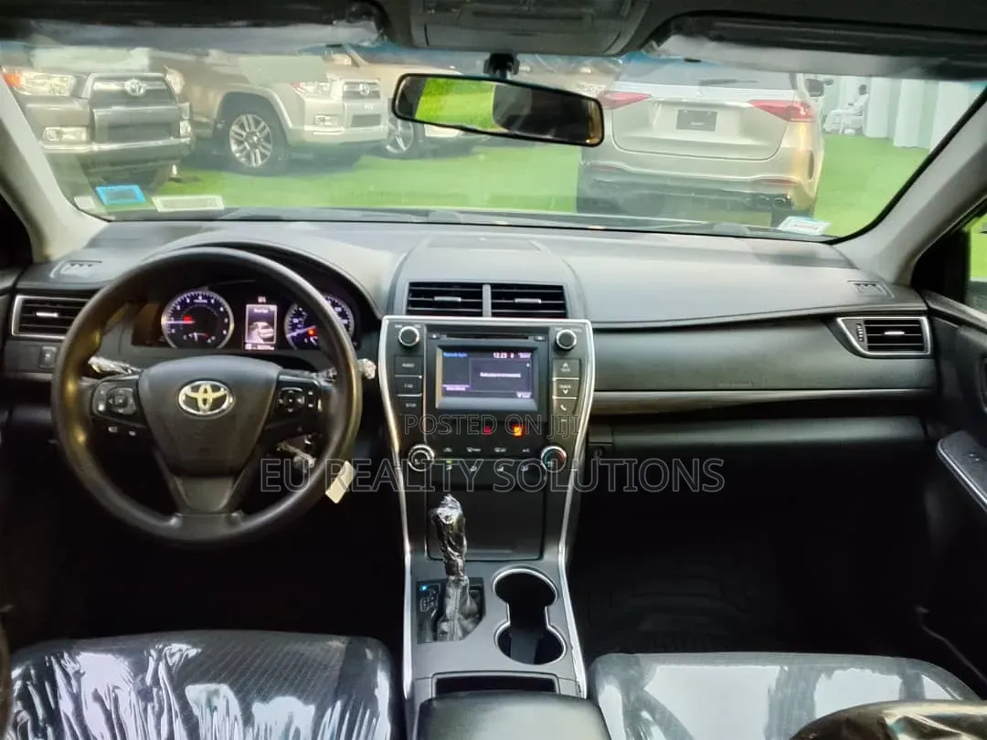 Toyota Camry 2016 Black
