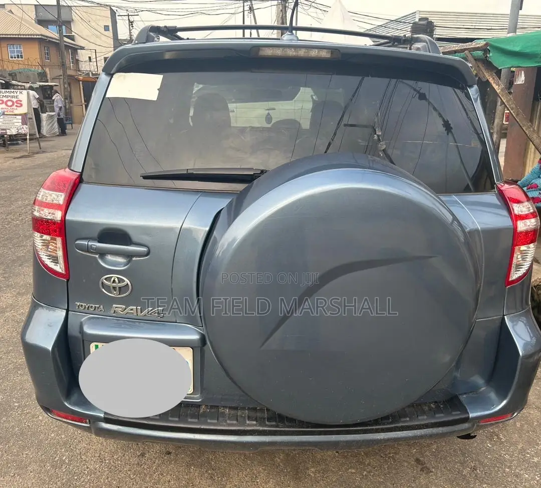 Toyota RAV4 Limited 2009 Blue