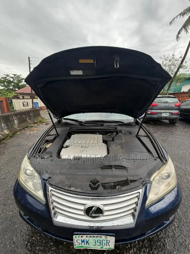 Lexus ES 350 2011 Blue