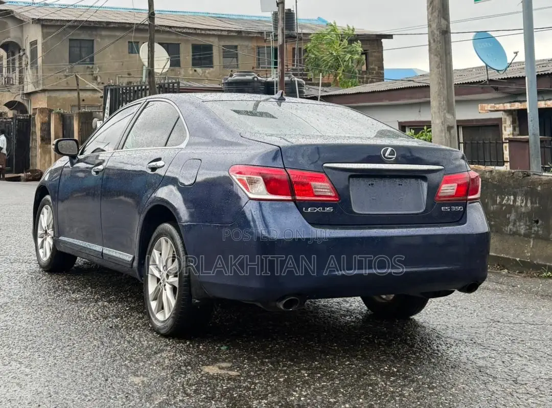 Lexus ES 350 2011 Blue