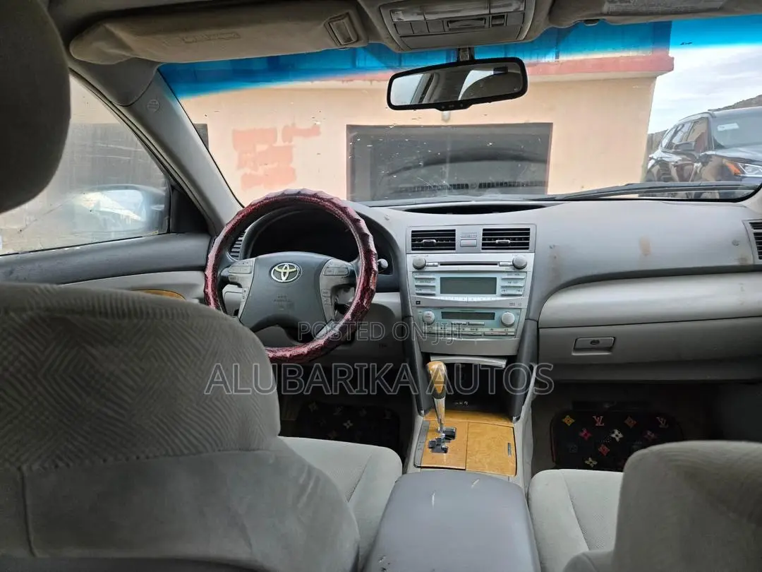 Toyota Camry 2.4 XLE 2008 Gray