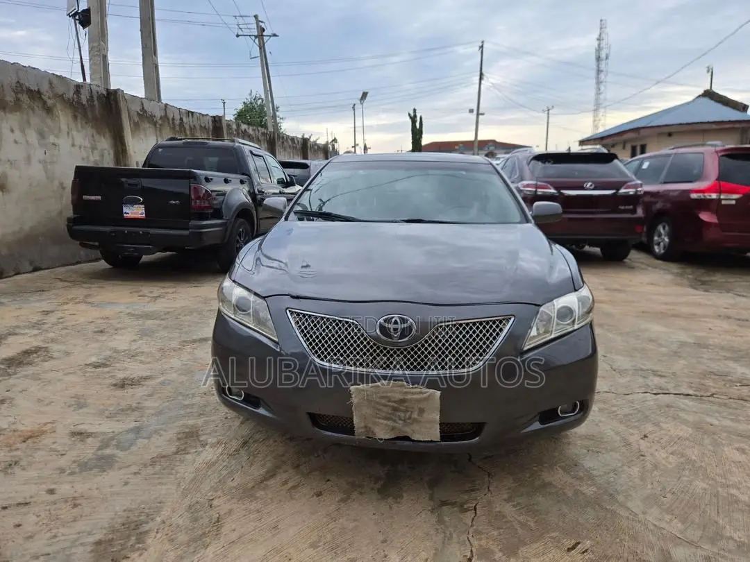 Toyota Camry 2.4 XLE 2008 Gray