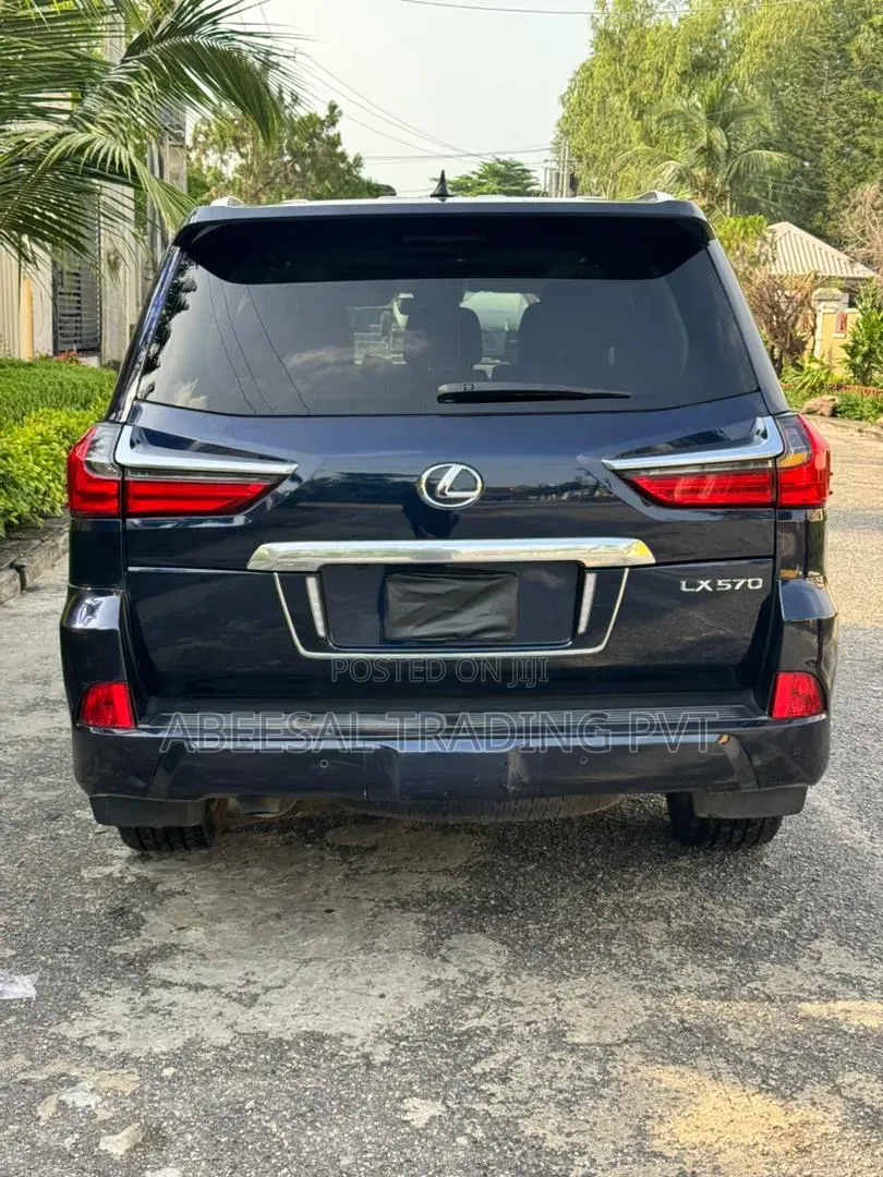 Lexus GX 2018 Blue