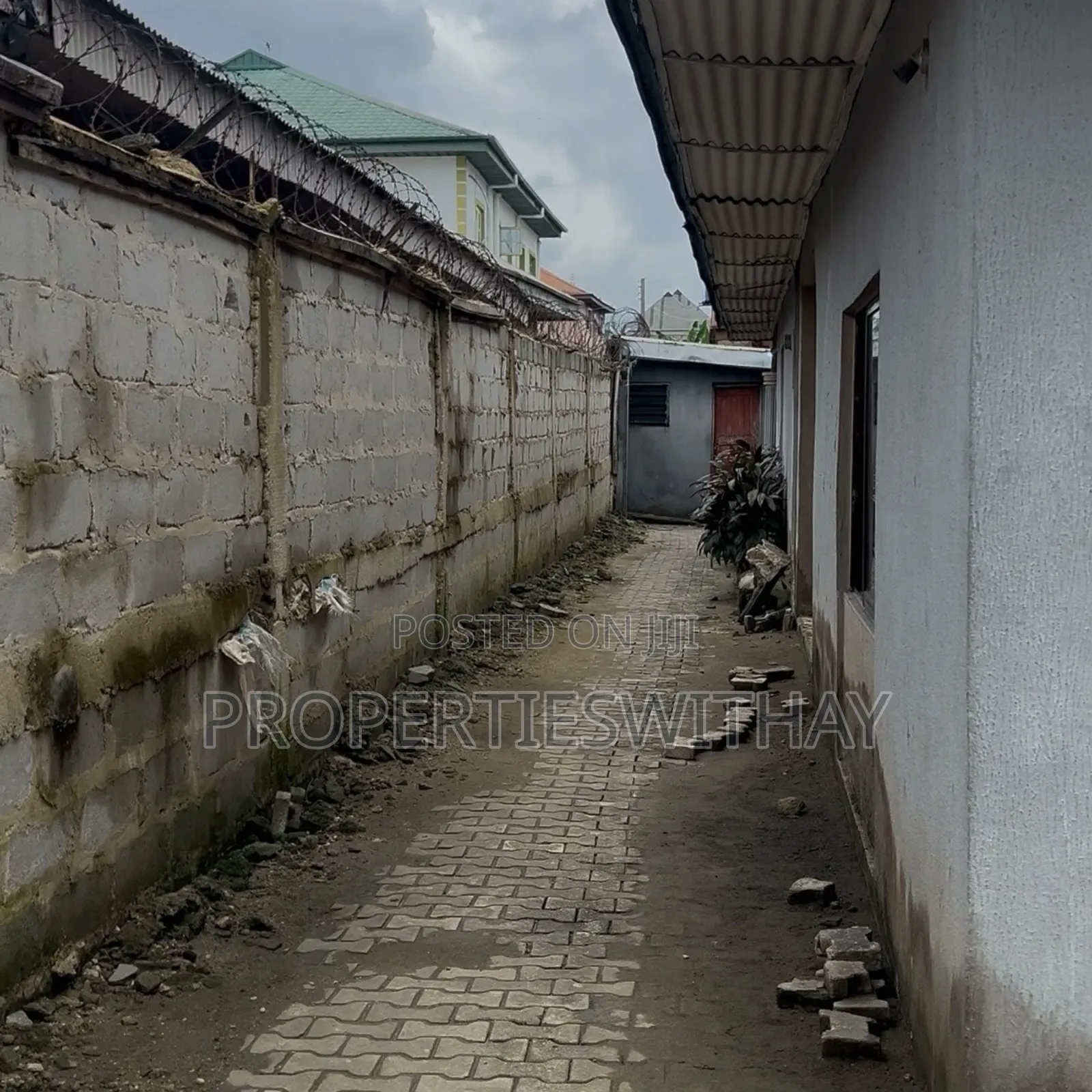 4bdrm Bungalow in New Road,Ada George, Obio-Akpor for sale
