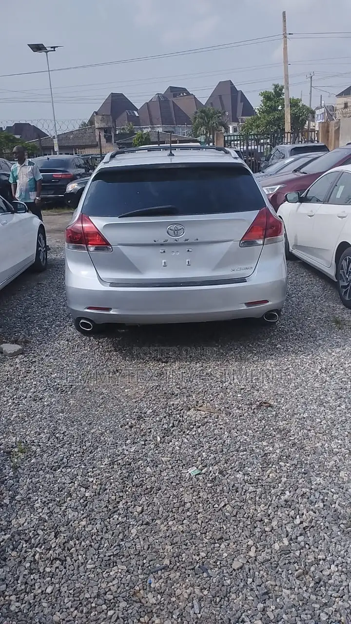 Toyota Venza 2015 Silver