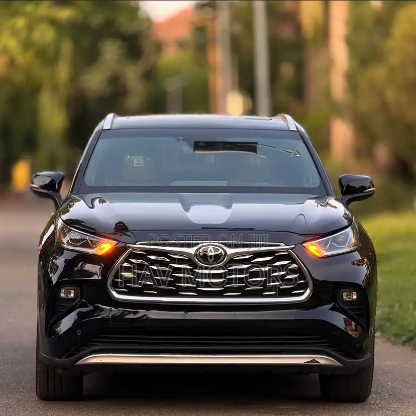 Toyota Highlander Platinum 2022 Black