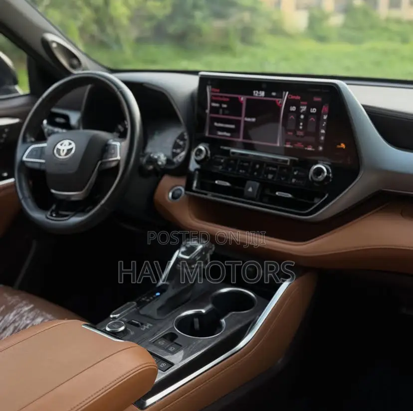 Toyota Highlander Platinum 2022 Black