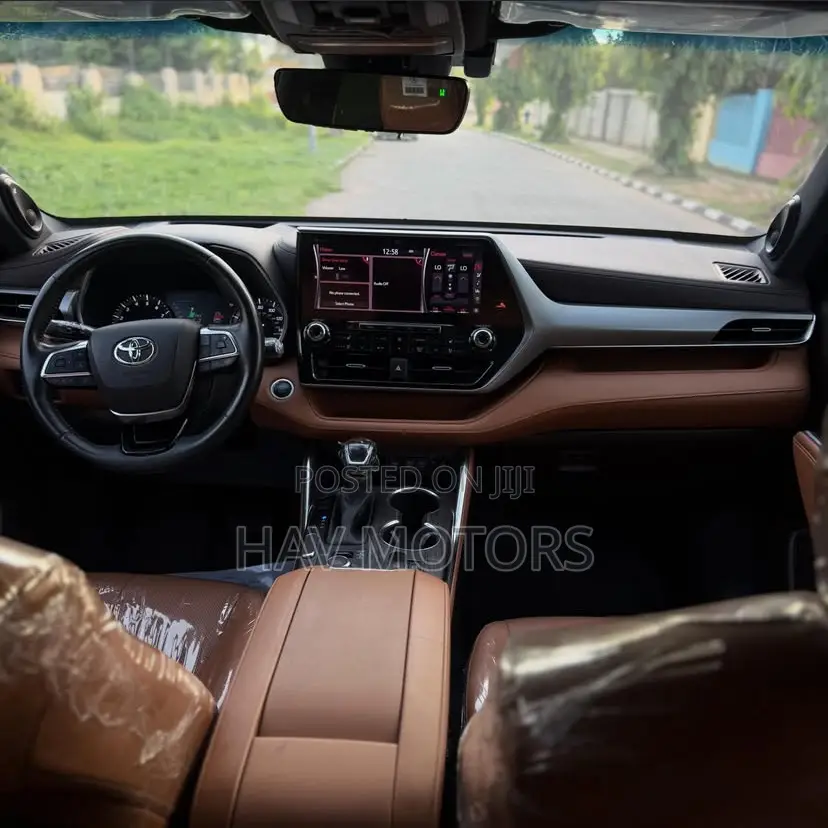 Toyota Highlander Platinum 2022 Black