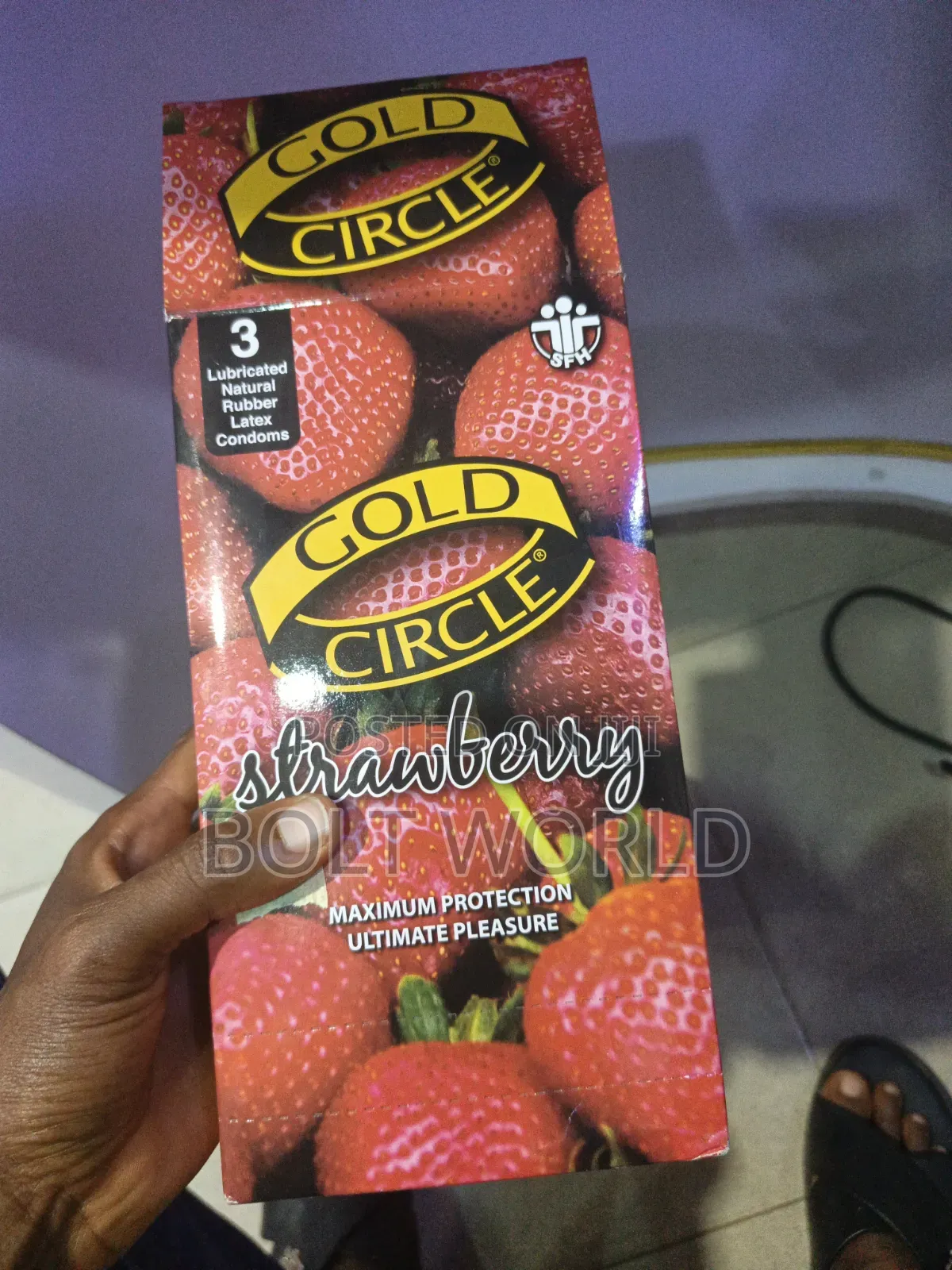 Gold Circle Strawberry Condom(Dotted Strawberry Gold Circle)