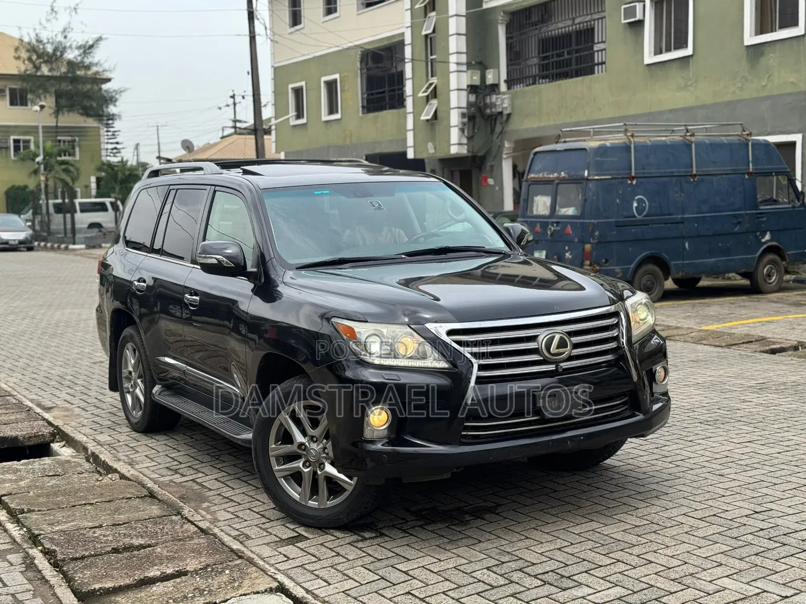 Lexus LX 570 2010 Black