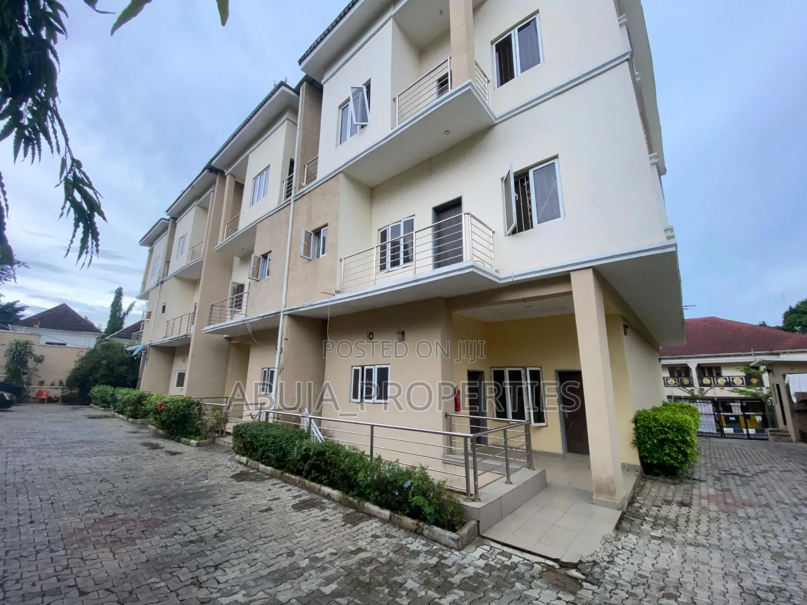 5bdrm Duplex in Maitama for rent