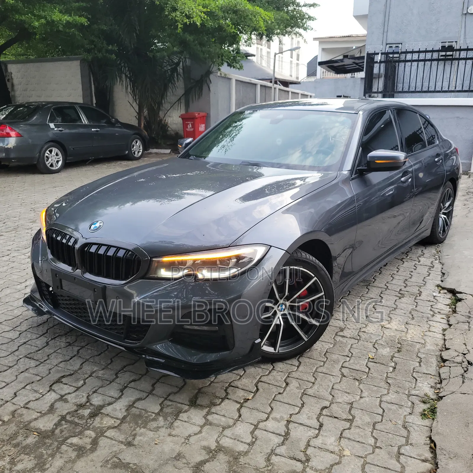 BMW 3 Series 330i RWD 2022 Silver