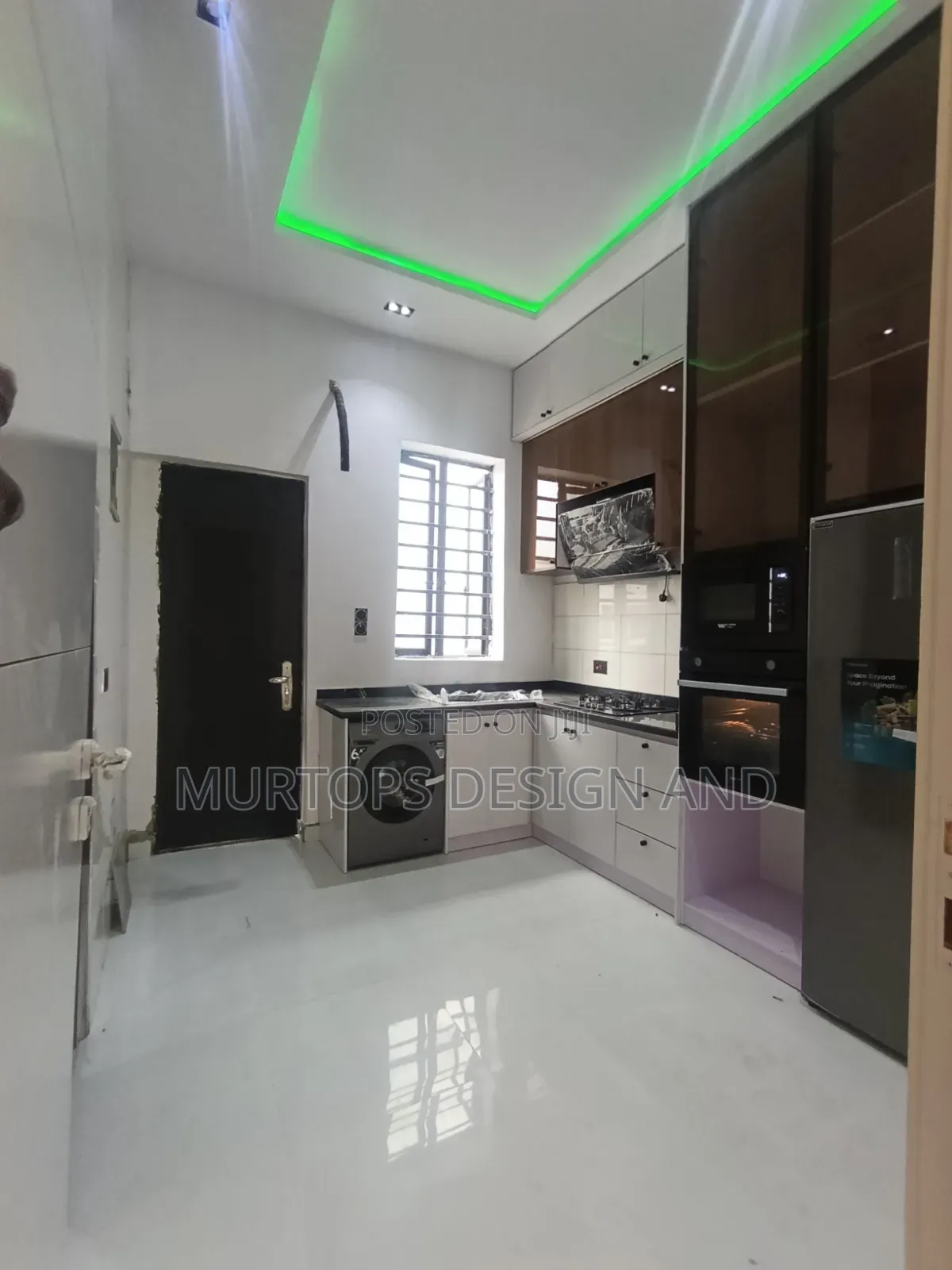 3bdrm Townhouse/Terrace in Gra Ikota for sale
