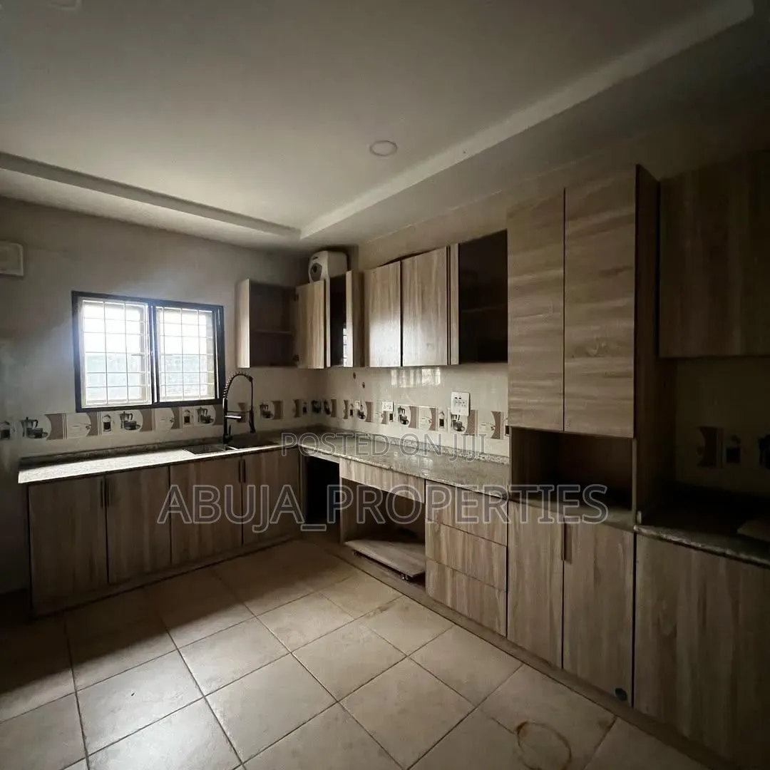 4bdrm Duplex in Jahi for rent