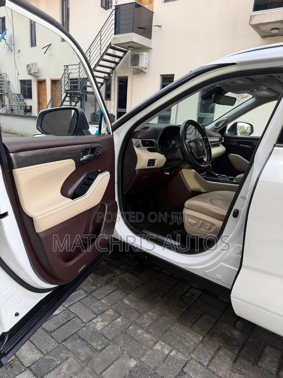 Toyota Highlander Limited 2021 White