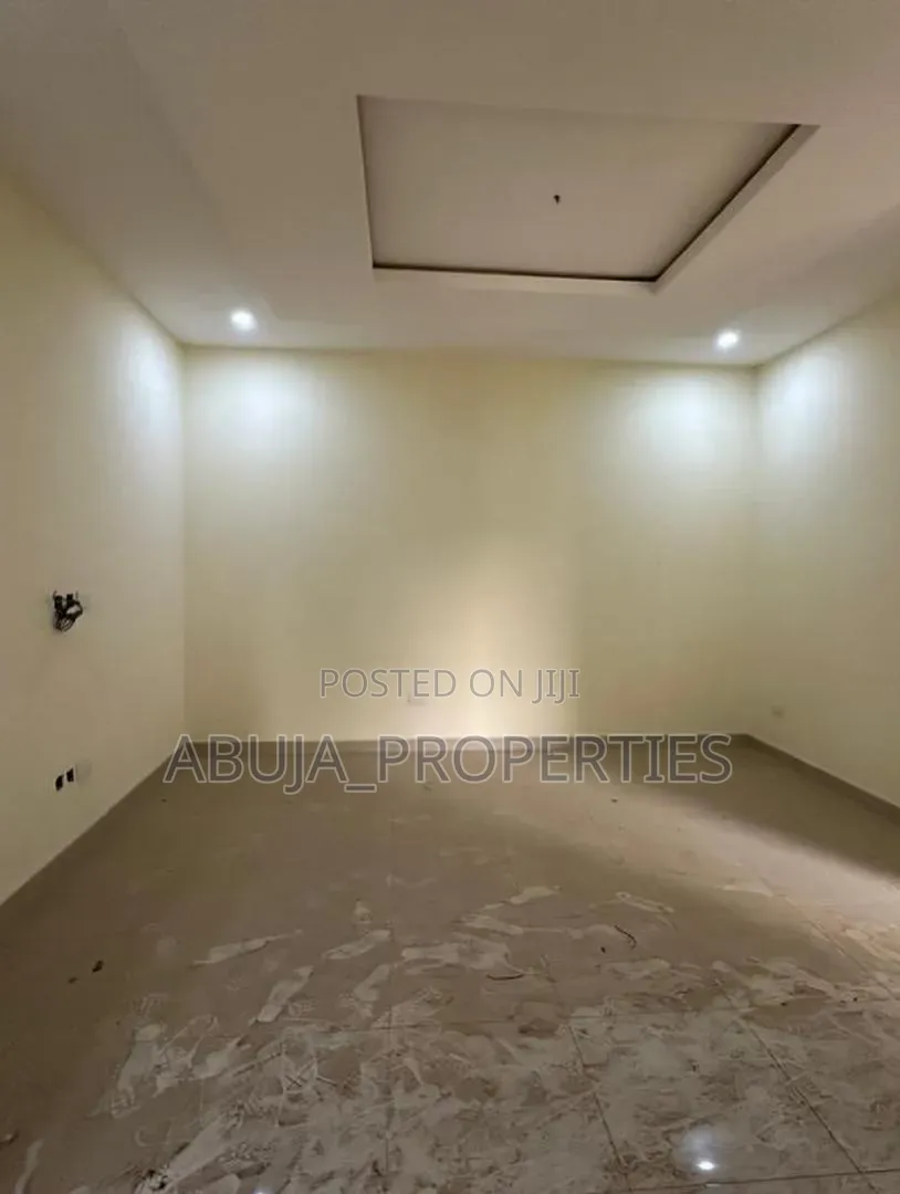 5bdrm Duplex in Maitama for rent