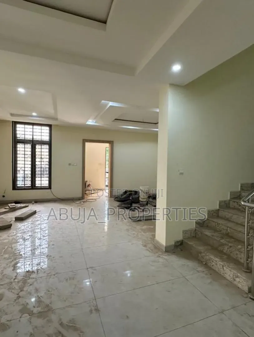 5bdrm Duplex in Maitama for rent