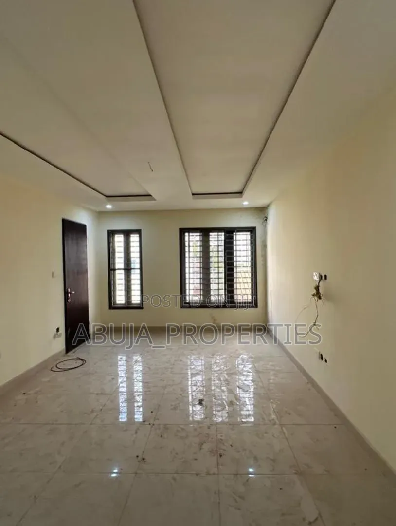 5bdrm Duplex in Maitama for rent