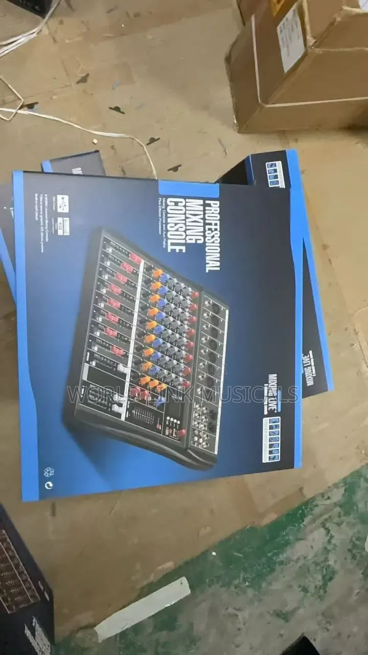 8 Channels Console Mixer