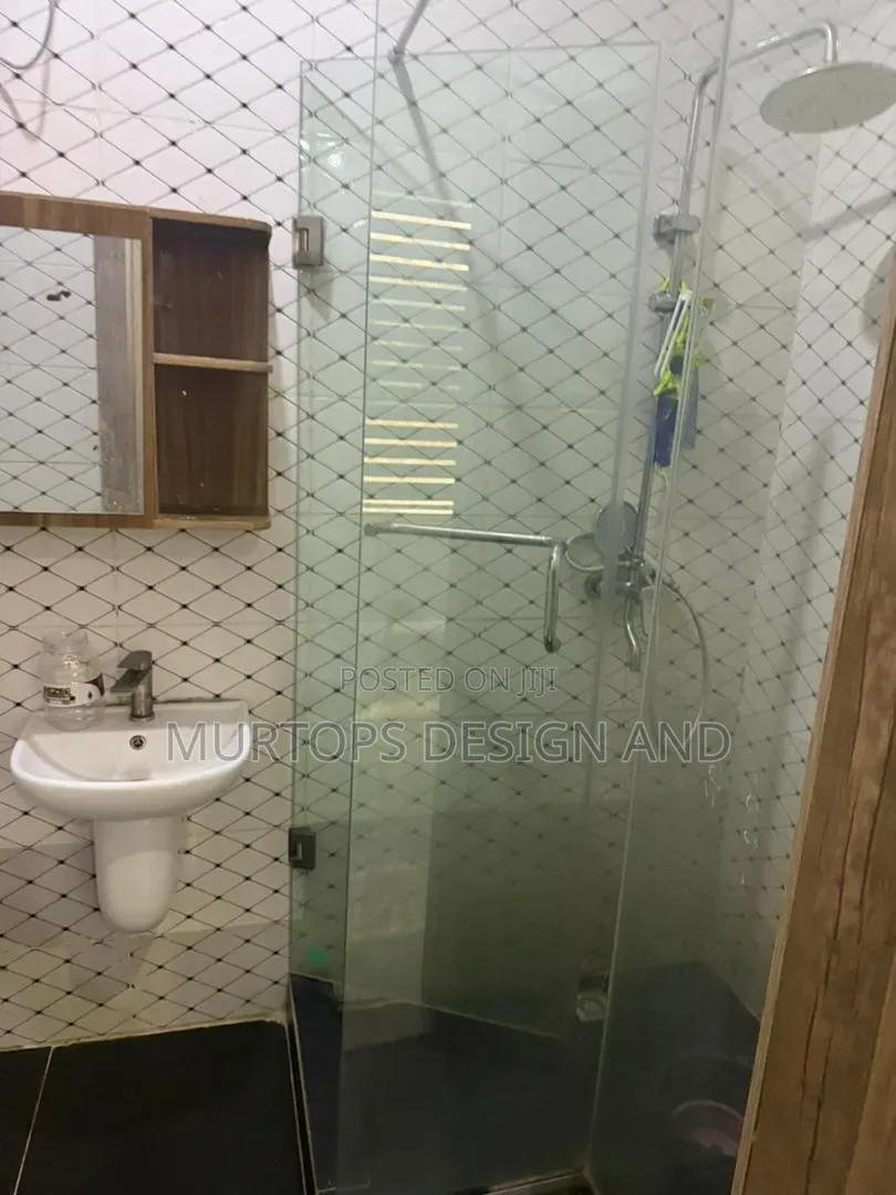 2bdrm Apartment in Chevron for rent