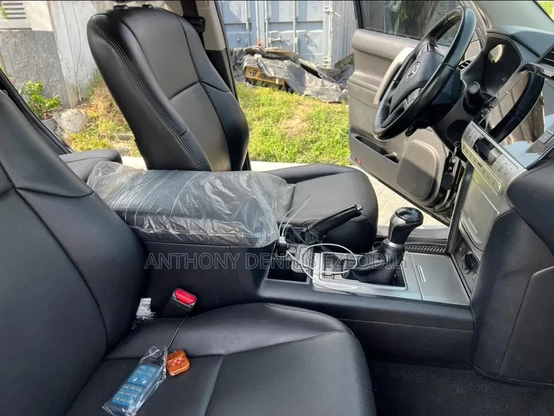 Toyota Land Cruiser Prado 2.7 2018 Black