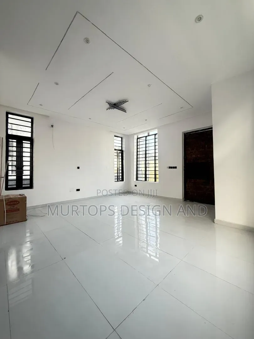 2bdrm Apartment in Igbo-efon for rent