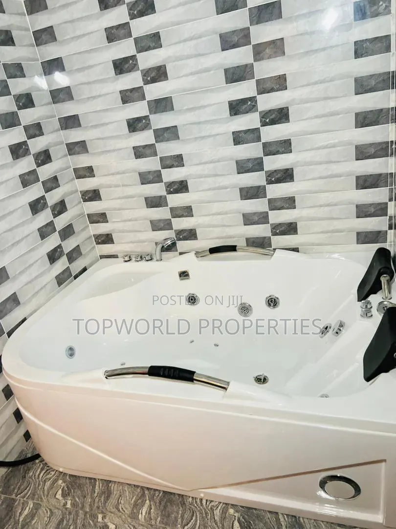5bdrm Duplex in Elliot Iju Ishaga for sale