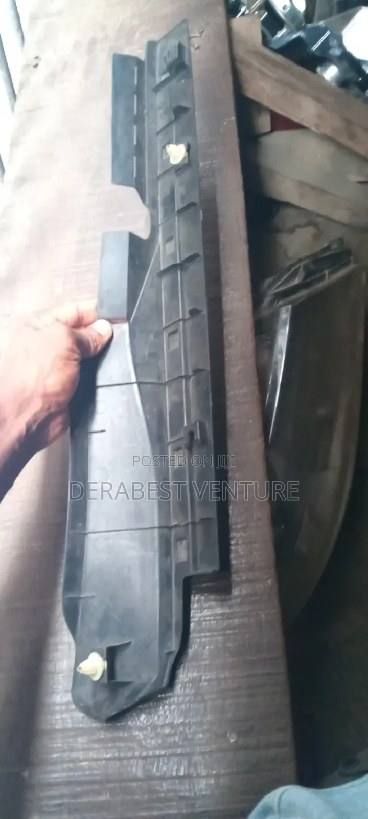 Fender Chrome/Rubber Camry 2018-2020