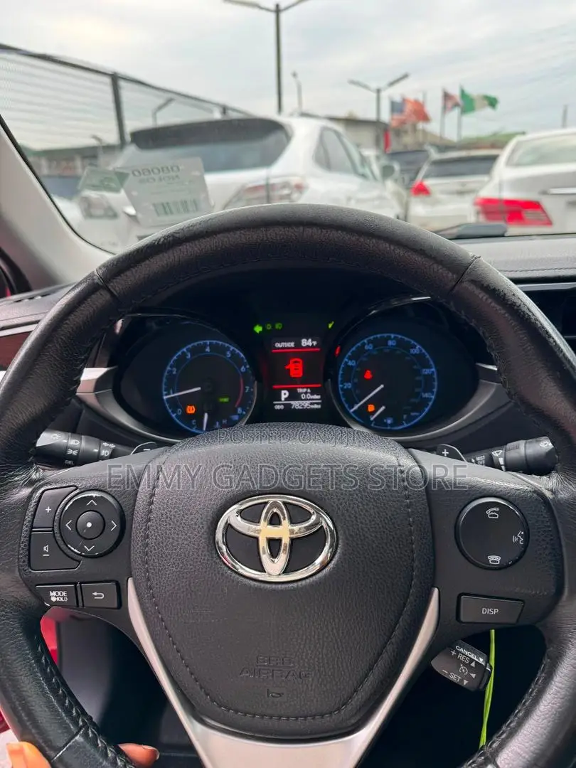 Toyota Corolla 2015 Red