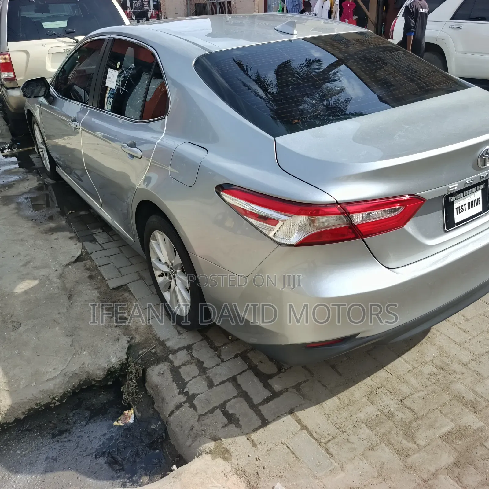 Toyota Camry LE (2.5L 4cyl 8A) 2019 Silver