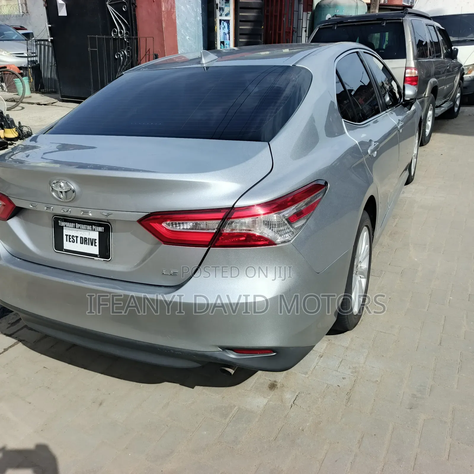 Toyota Camry LE (2.5L 4cyl 8A) 2019 Silver