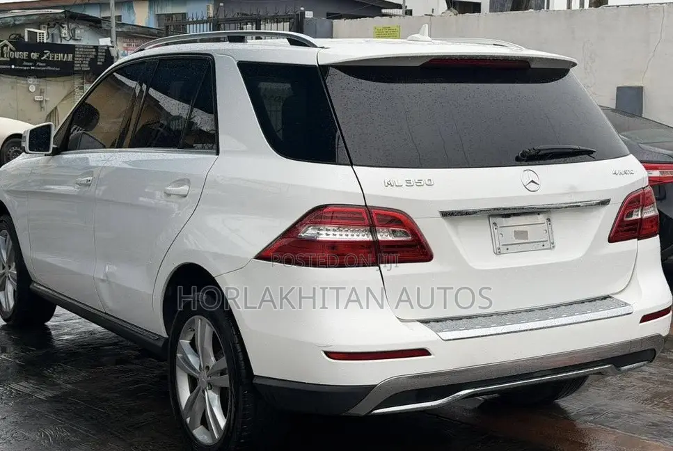 Mercedes-Benz M Class ML350 4MATIC 4dr SUV AWD (3.5L 6cyl 7A) 2014