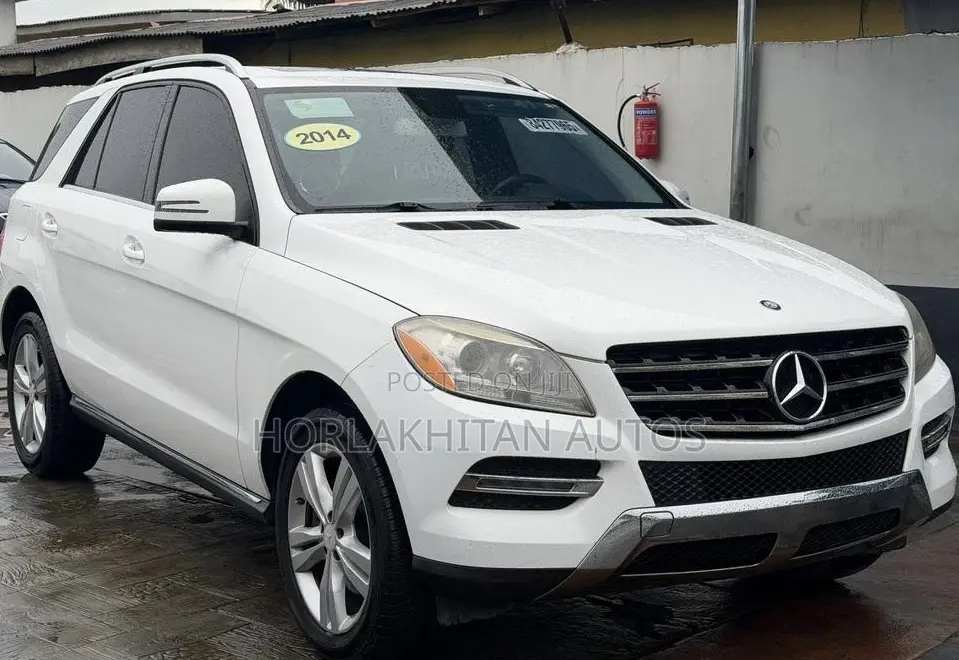 Mercedes-Benz M Class ML350 4MATIC 4dr SUV AWD (3.5L 6cyl 7A) 2014