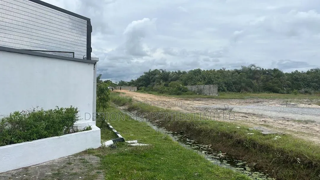 Lakowe Golf Land With Certificate of Occupancy