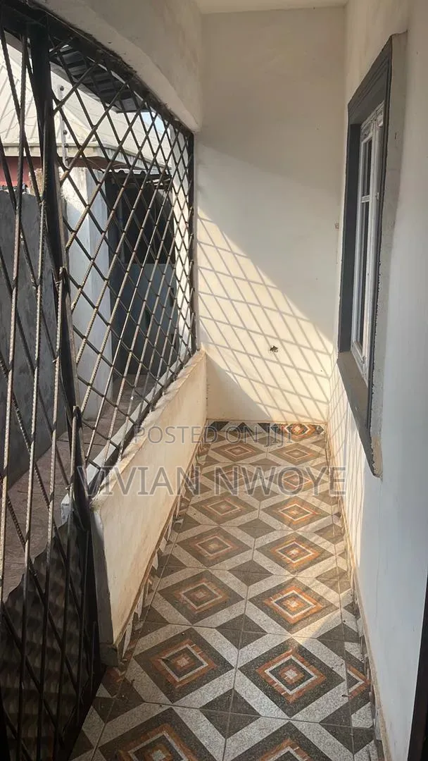 1bdrm Apartment in Auchi for rent