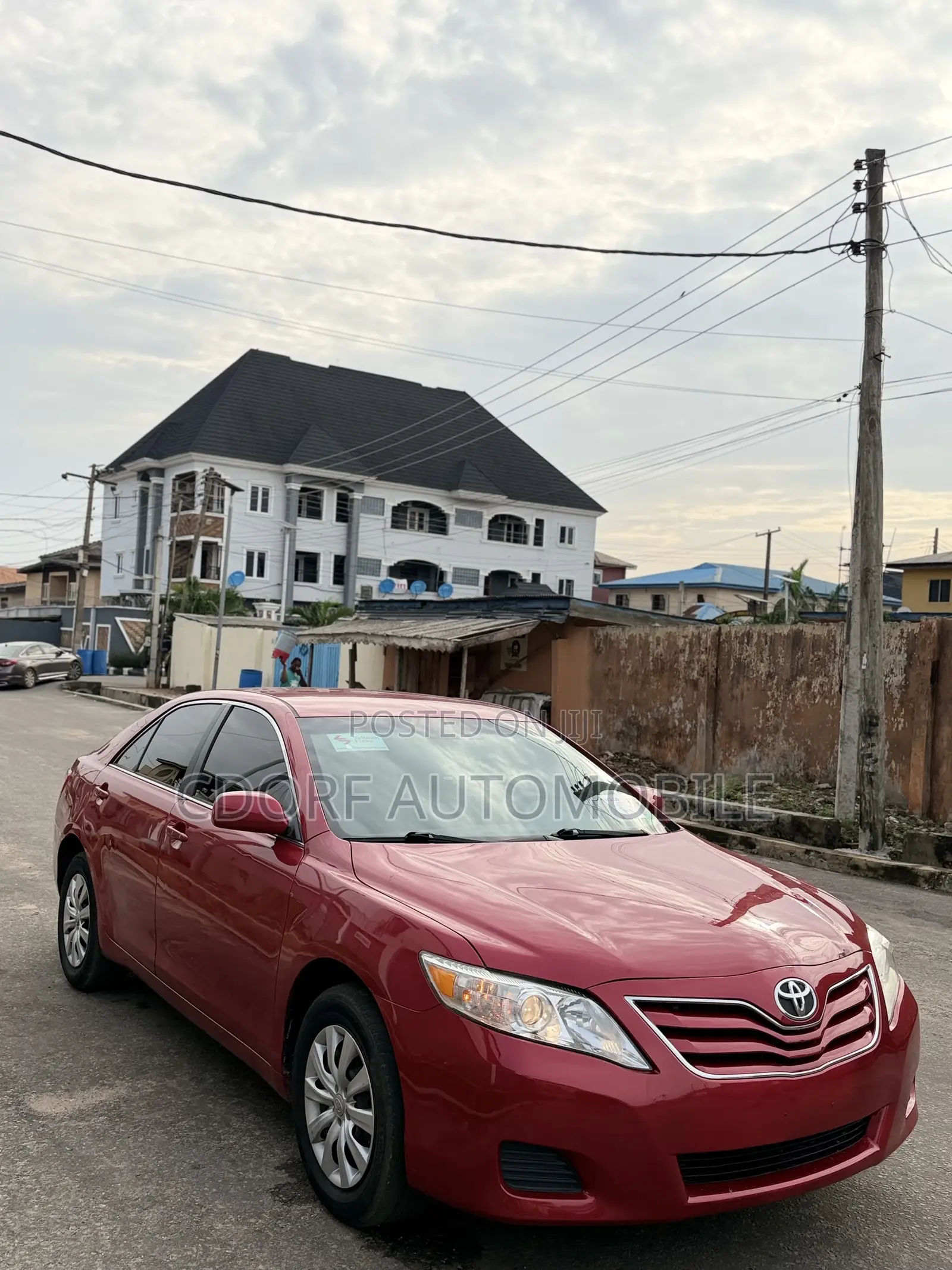 Toyota Camry LE 4dr Sedan (2.5L 4cyl 6A) 2011 Red