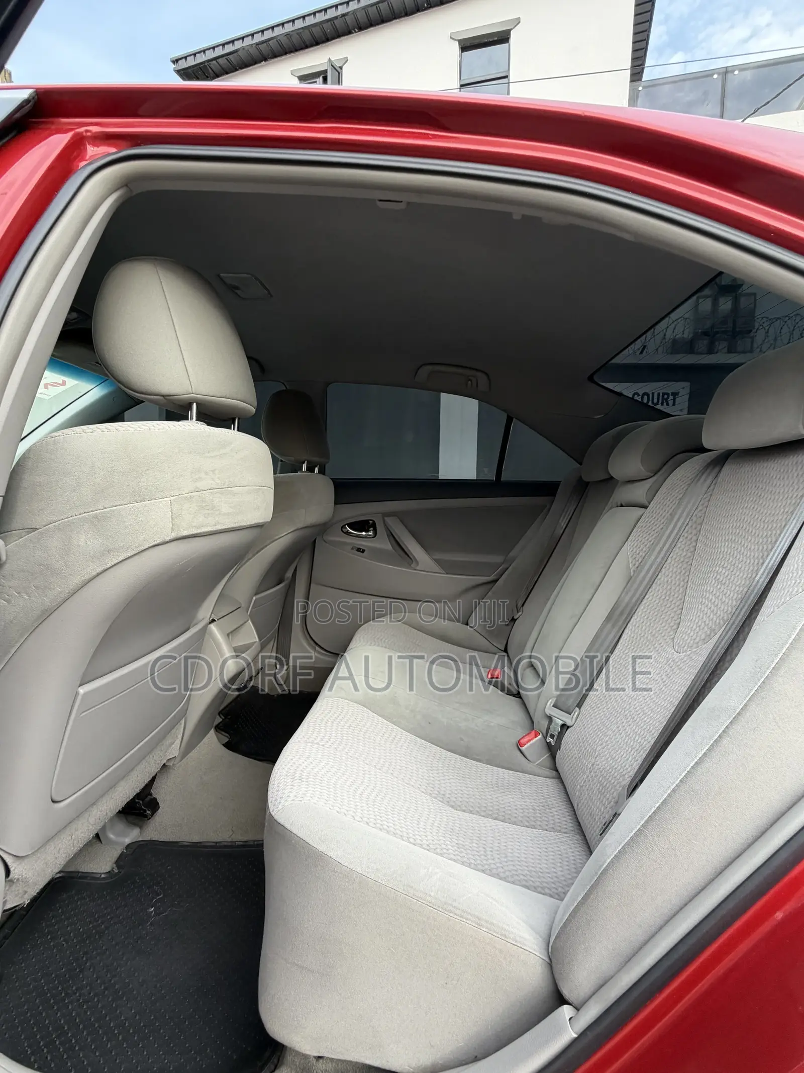 Toyota Camry LE 4dr Sedan (2.5L 4cyl 6A) 2011 Red