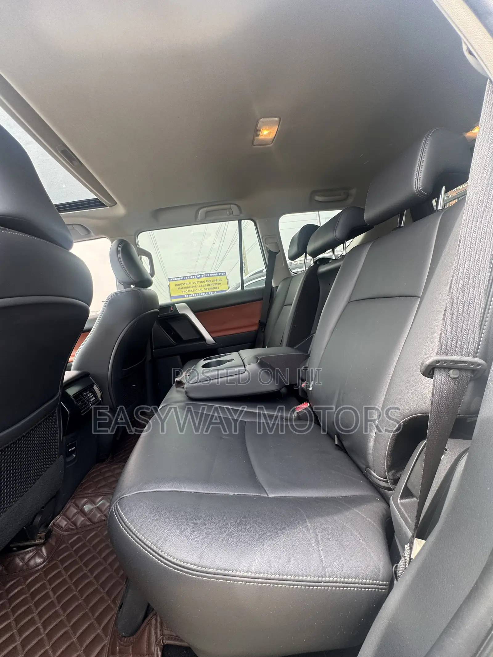 Toyota Land Cruiser Prado 2017 White